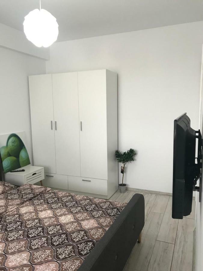 Residence P1 Oradea Bagian luar foto