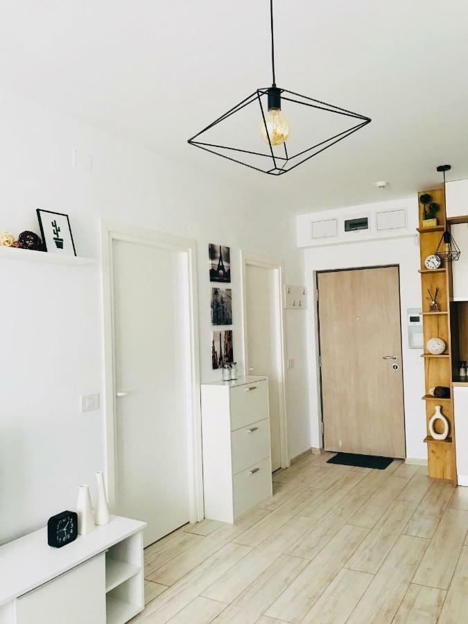 Residence P1 Oradea Bagian luar foto