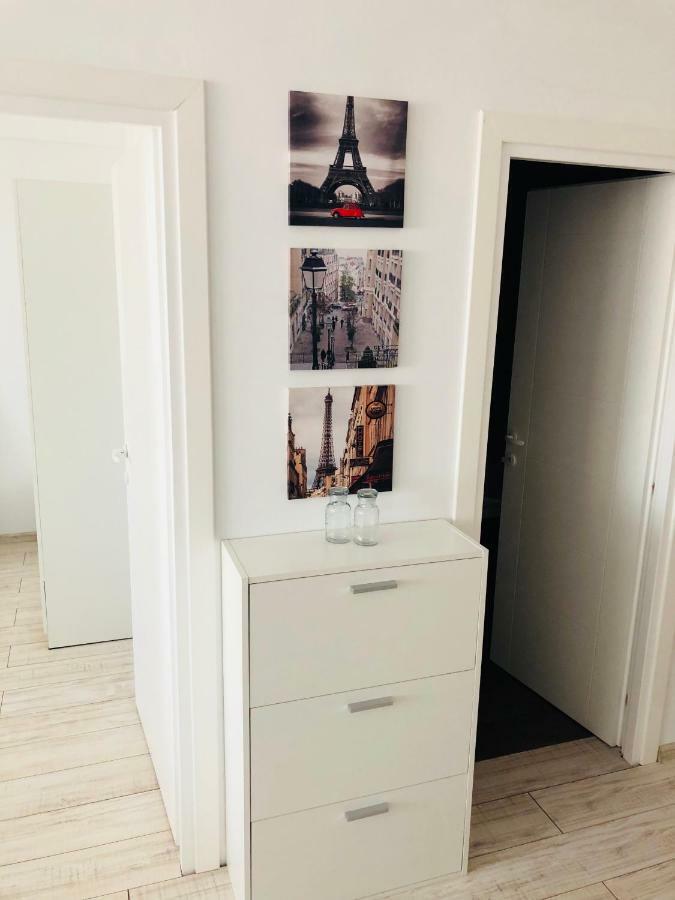 Residence P1 Oradea Bagian luar foto