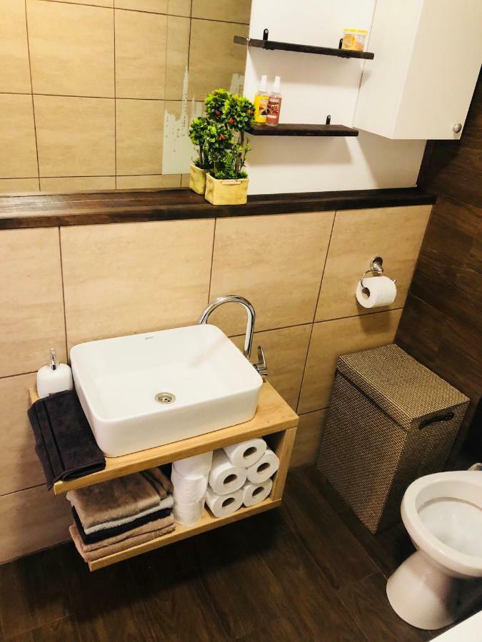 Residence P1 Oradea Bagian luar foto