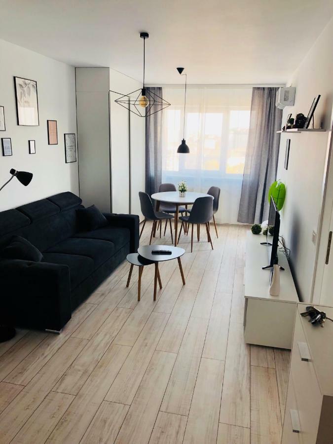 Residence P1 Oradea Bagian luar foto